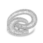 18k white gold diamond cocktail ring. - 10408