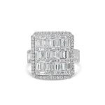 18k white gold diamond ring. - 10413