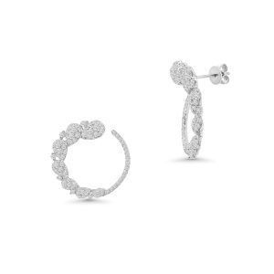 18k white gold pair of diamond earrings. - 11027