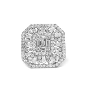 18k white gold diamond cocktail ring. - 11609