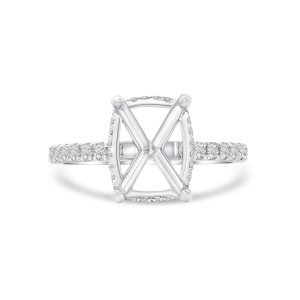 18k white gold diamond ring. - 10070