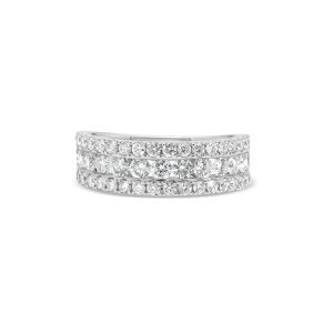 14k white gold diamond cocktail ring. - 10552