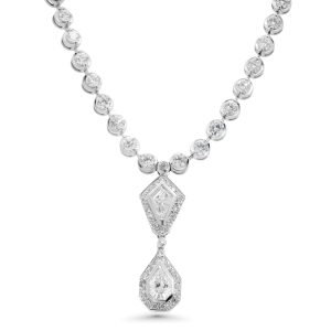 18k white gold diamond tennis necklace. - 10560