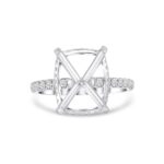 18k white gold diamond ring. - 10570