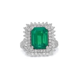 18k white gold diamond and emerald ring. - 11358